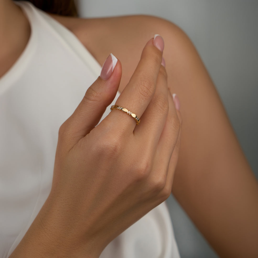Lunéa Natural Diamond Band
