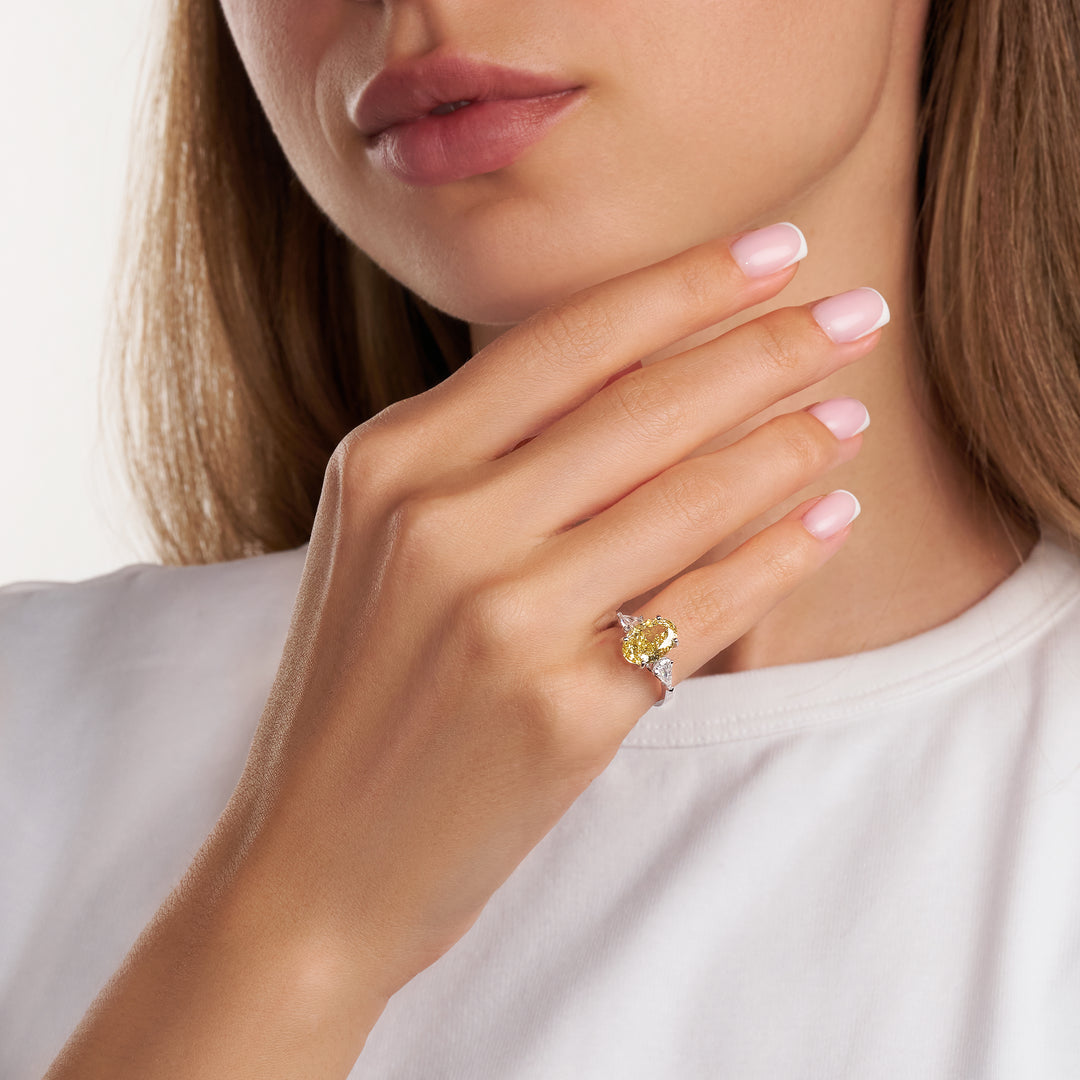 Three Stone Lab Diamond Ring Oval with Step Pear