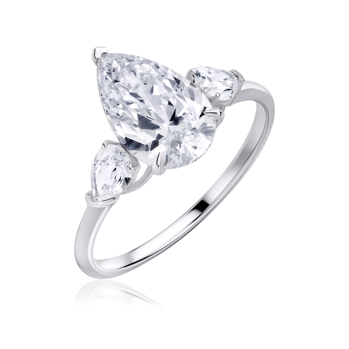Three stones lab diamond ring pear 2