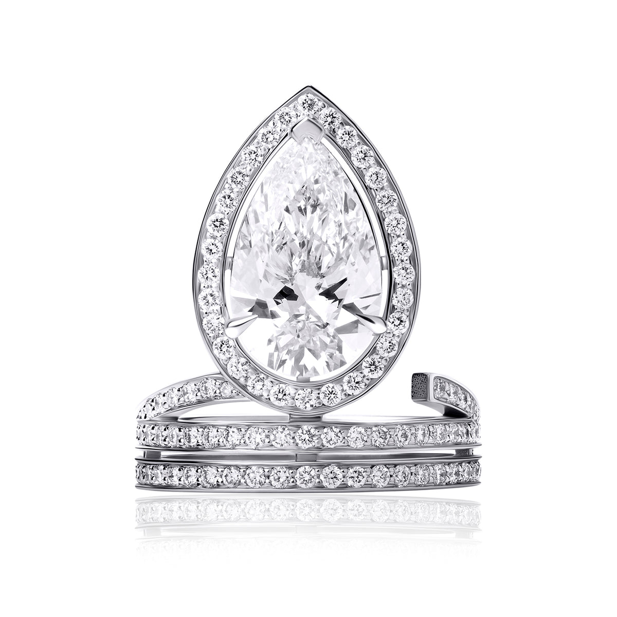 Special lab diamond ring pear