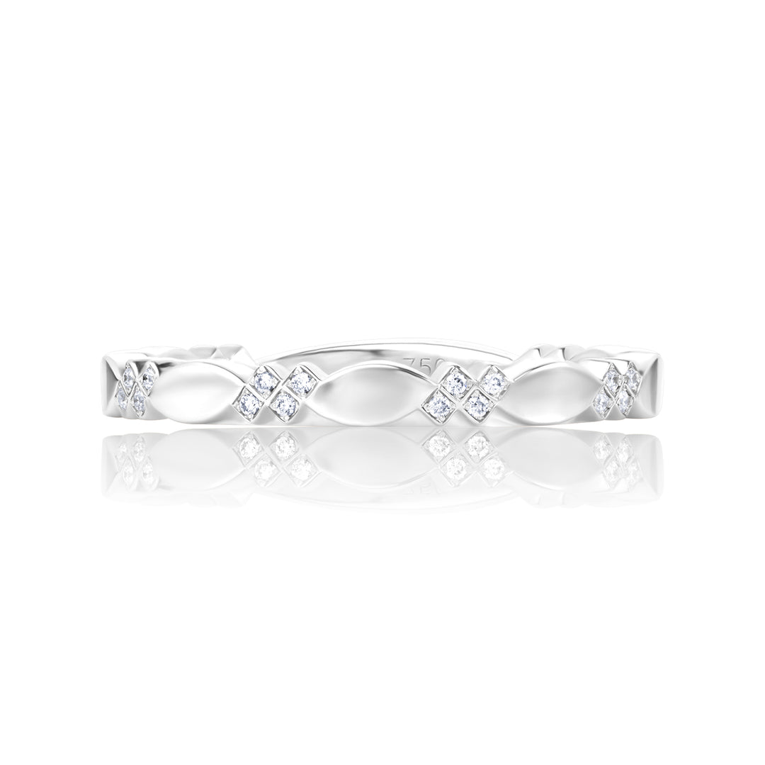 Lunéa Natural Diamond Band