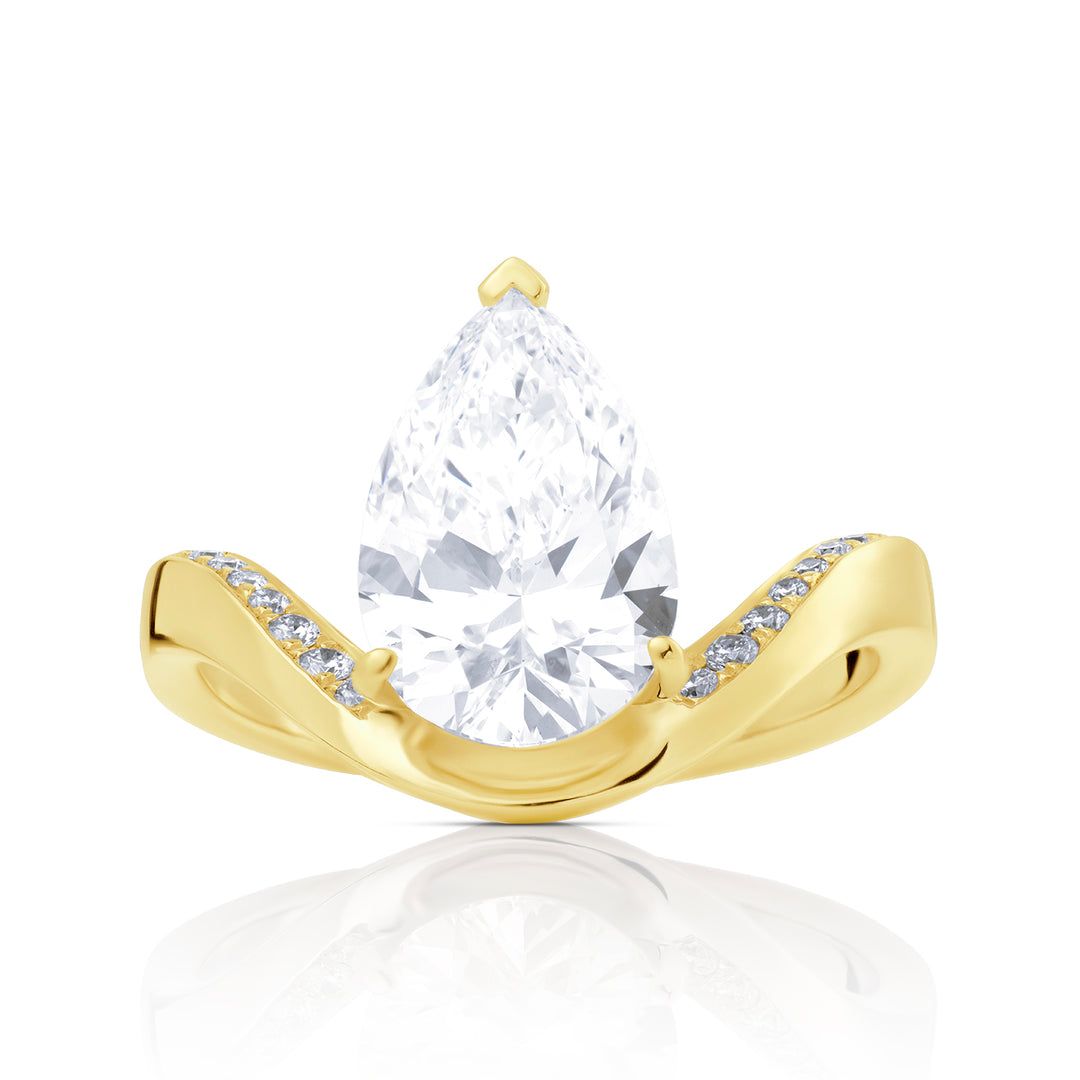 Special Lab Diamond Ring Pear with Pave