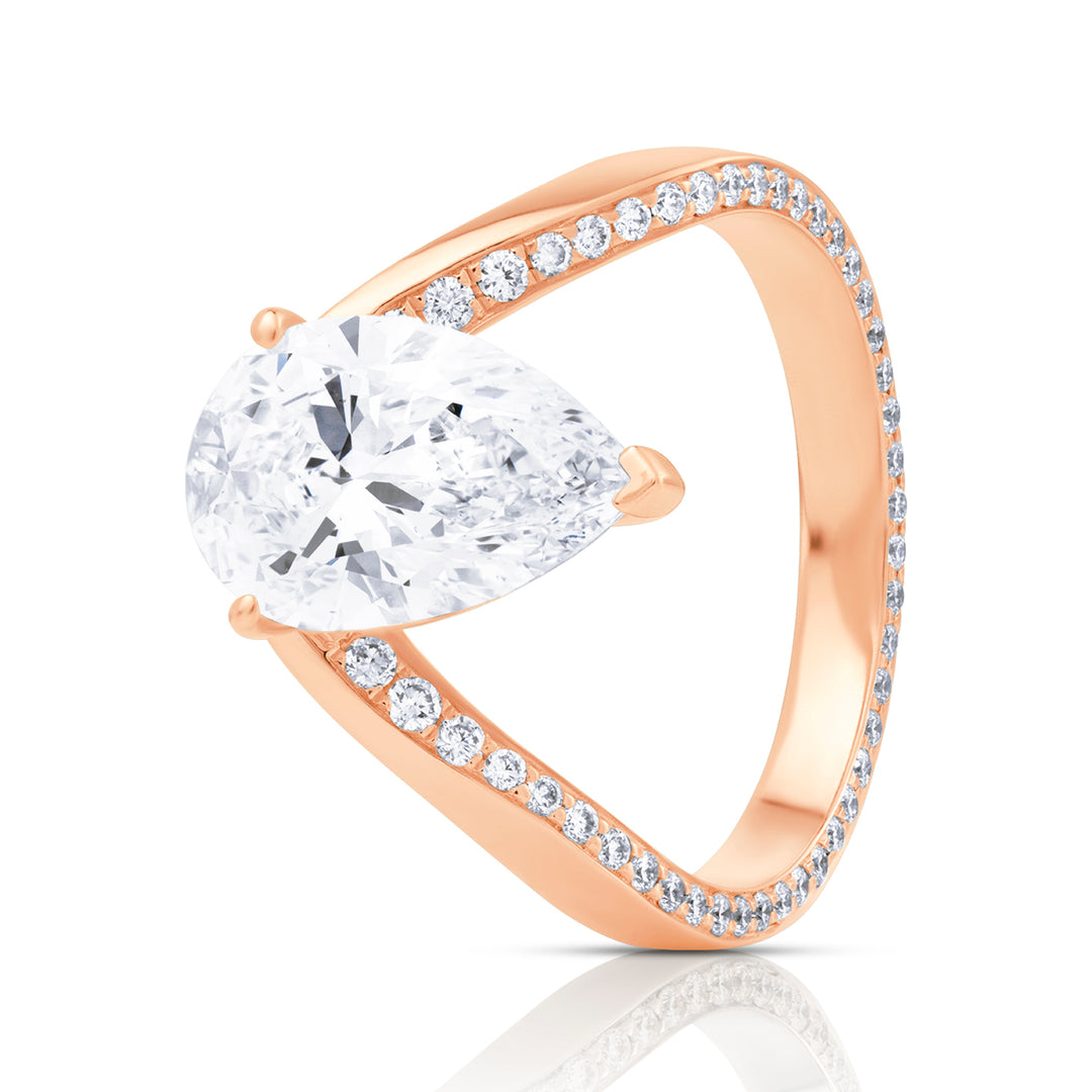 Special Lab Diamond Ring Pear with Pave