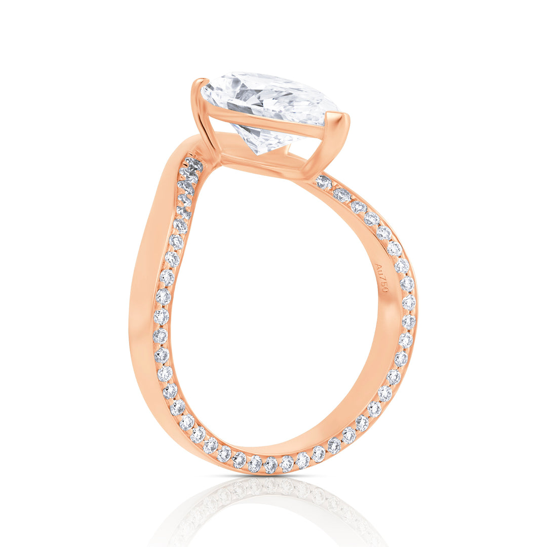 Special Lab Diamond Ring Pear with Pave
