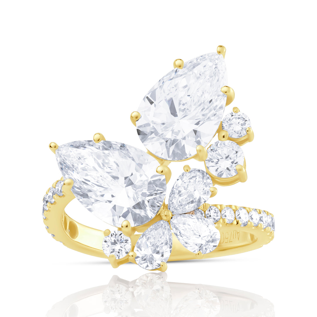 Special Lab Diamond Ring Pear and Round with Pave
