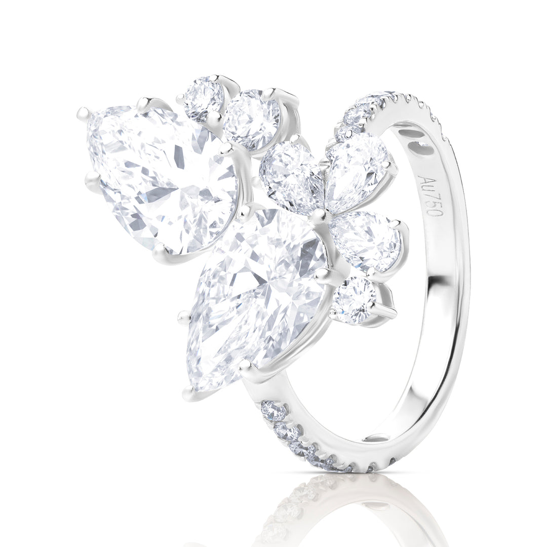 Special Lab Diamond Ring Pear and Round with Pave