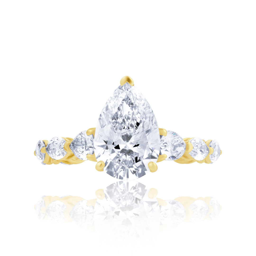 Special Lab Diamond Ring Pear with Marquise