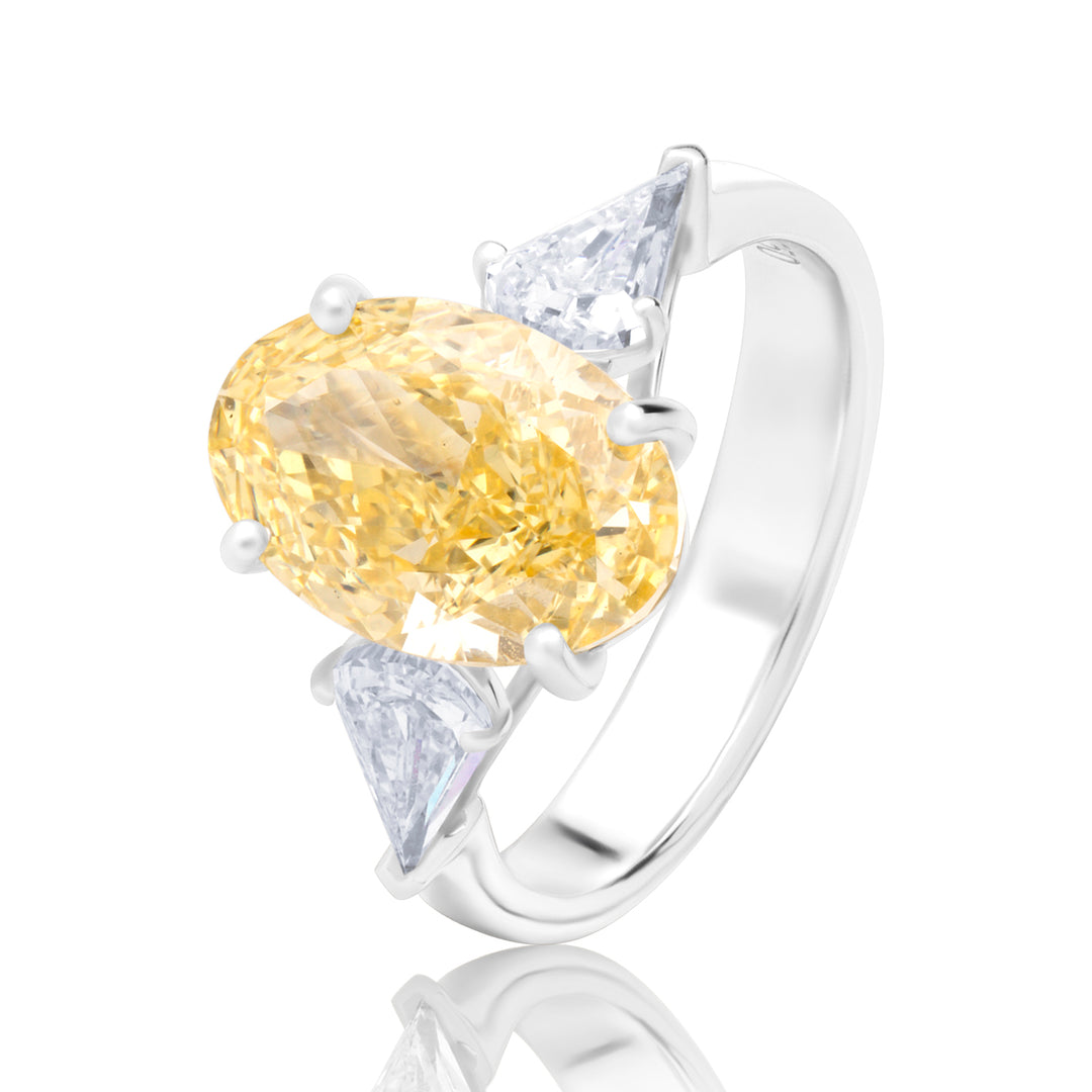 Three Stone Lab Diamond Ring Oval with Step Pear