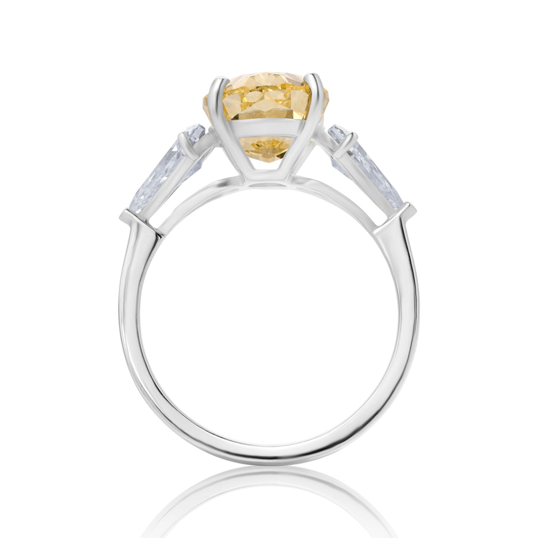 Three Stone Lab Diamond Ring Oval with Step Pear