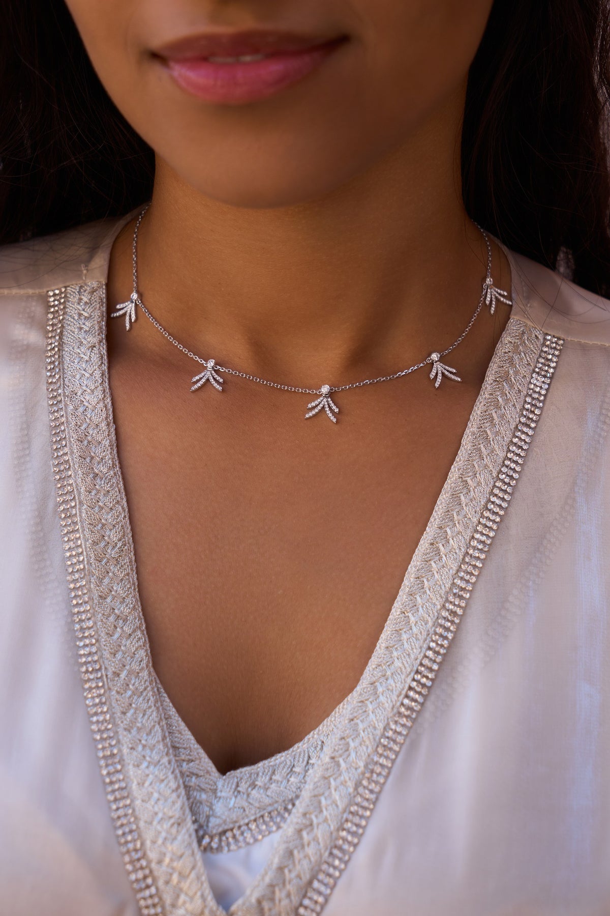 Natural diamond choker nix