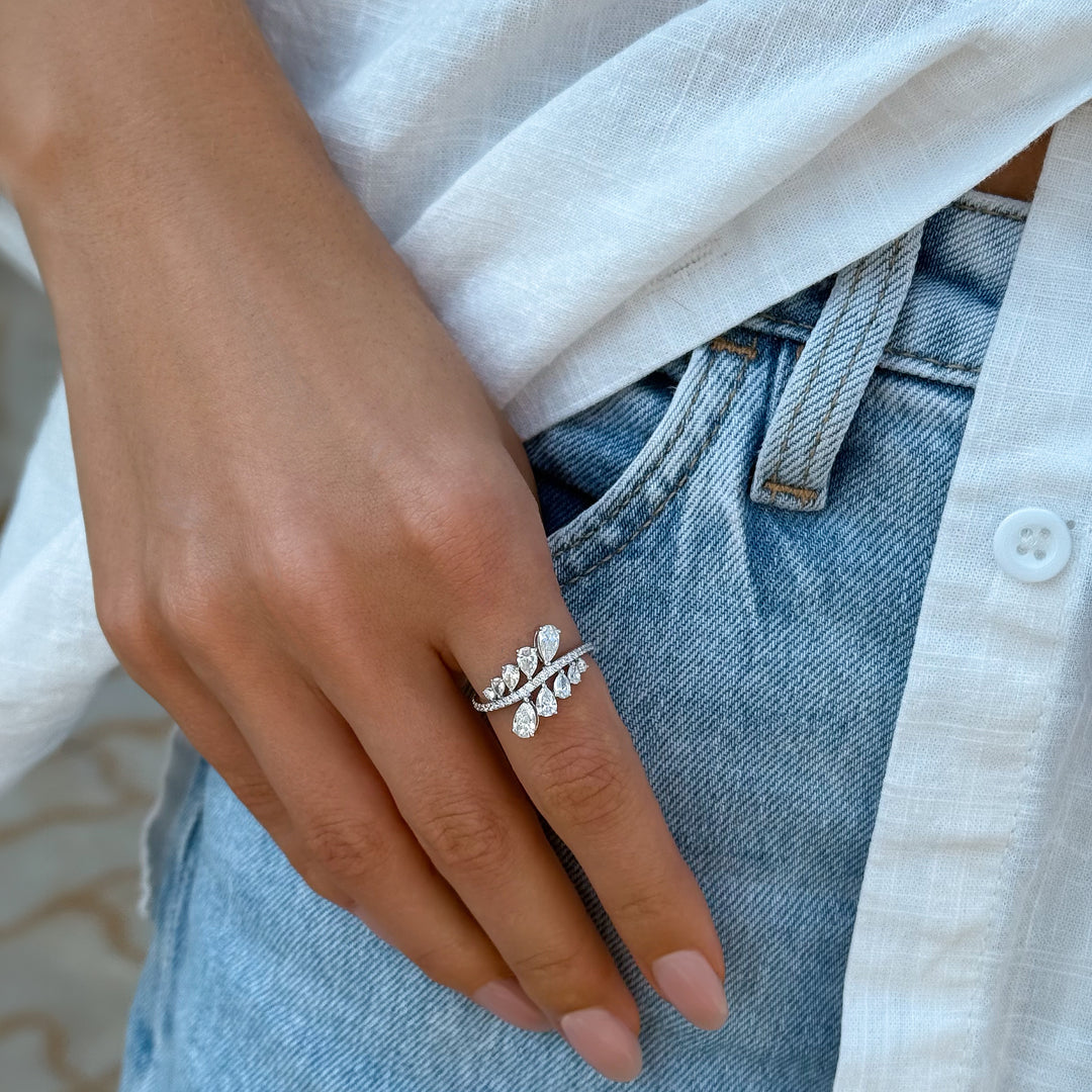Special Lab Diamond Ring Pear