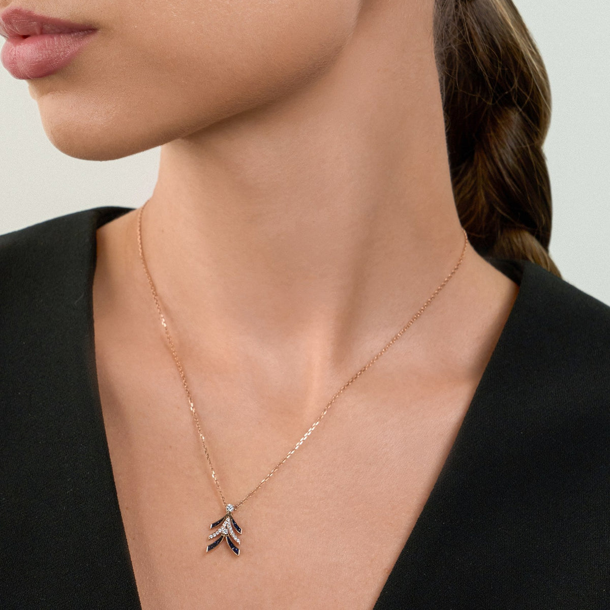 Nix natural diamond necklace