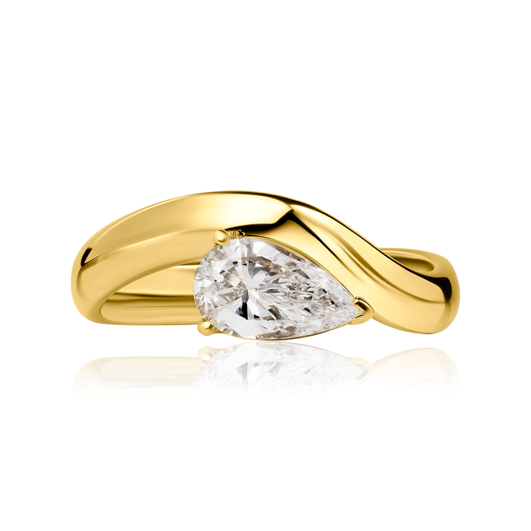 Pinky Lab Diamond Ring Pear