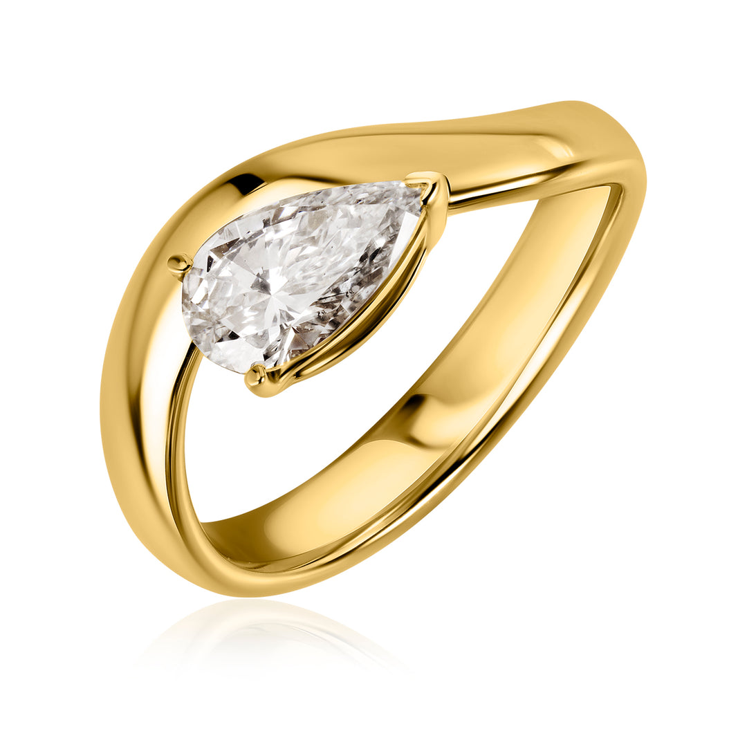 Pinky Lab Diamond Ring Pear