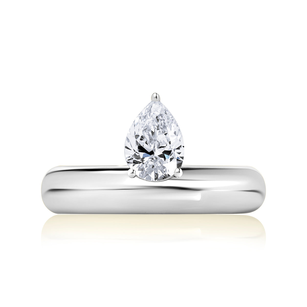 Pinky lab diamond ring pear
